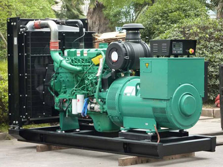 新安710kw康明斯柴油发电机组